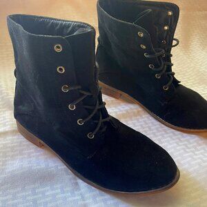 BU Collection 7" High, Black Faux Suede Boots, 1" Heels, Women's Size 9